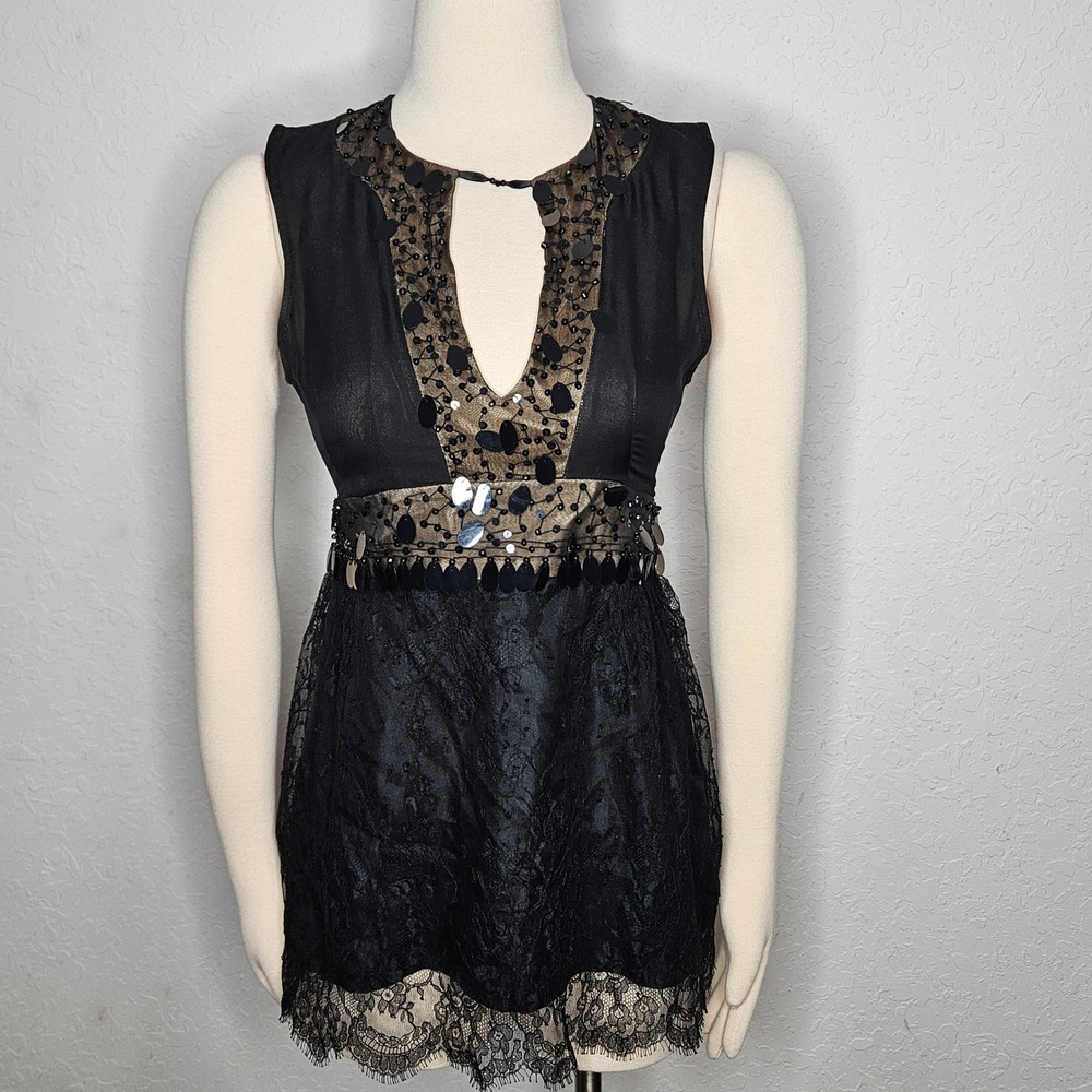Nanette Lepore Black Silk‎ Lace Sequin Beaded V-Neck Cocktail Top Size 4